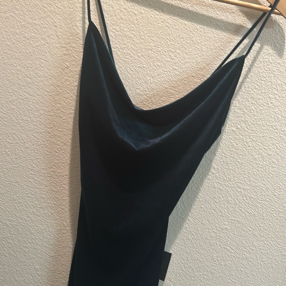 Lulus Dark green velvet dress - Picture 4 of 7